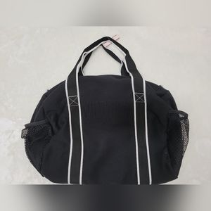 Victoria's Secret duffle bag. NWT.